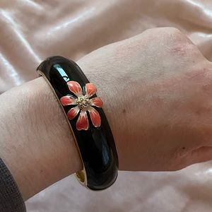 HOLIDAY SALE! PRICE DROP! Betsey Johnson “Memoirs of a Betsey” Hinge Bangle